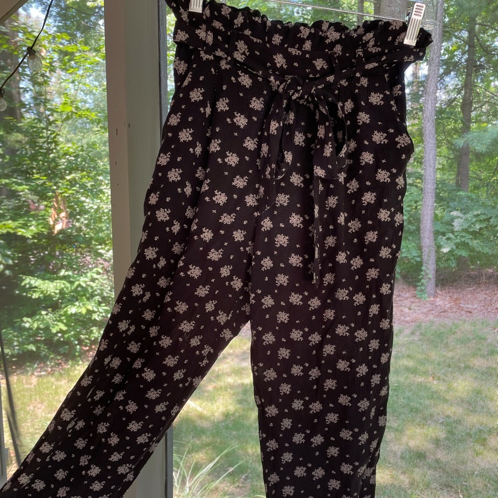 american eagle flowy pants
